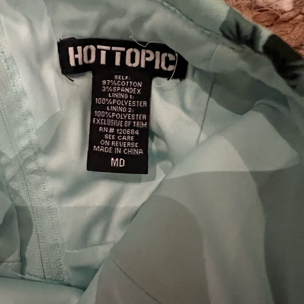 Hot topic halter dress - Picture 4 of 4